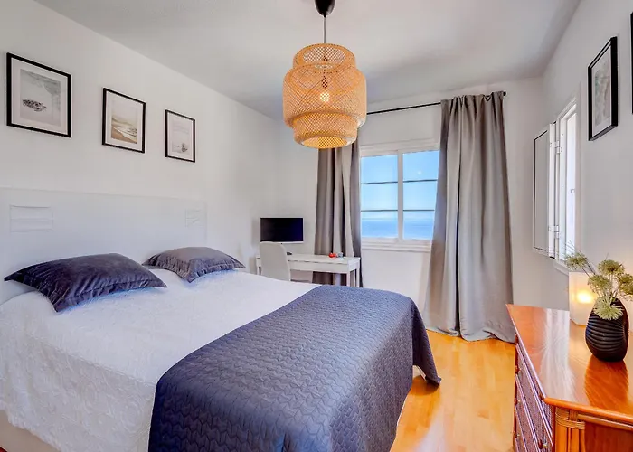 Bellarosa Sunset Ocean View In With Airco, Garage Apartament