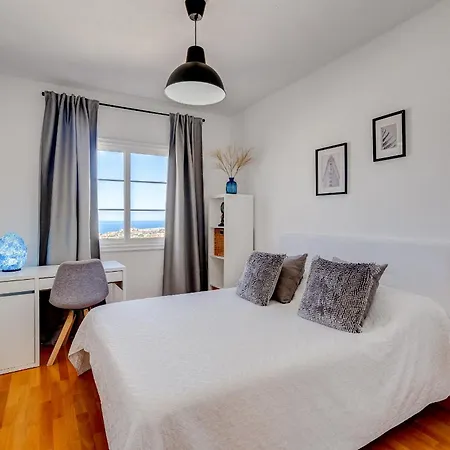 Bellarosa Sunset Ocean View In With Airco, Garage アデヘ